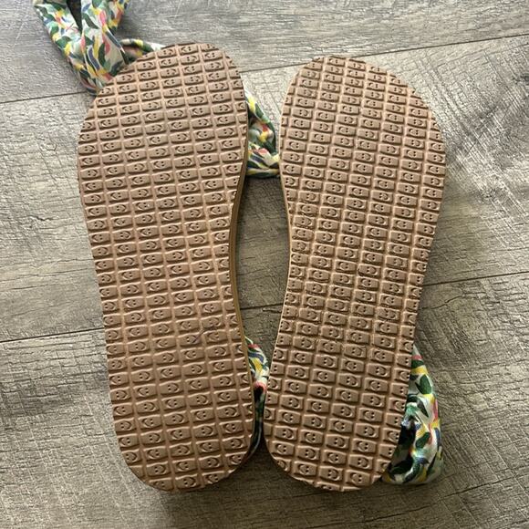 Sanuk #1124156 Sling Soft Top Floral Spring Sandal Women Size  8 green - Picture 5 of 10